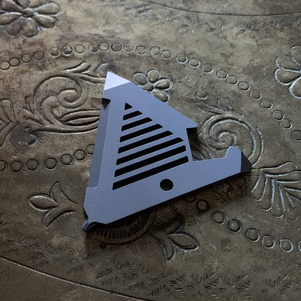 NEW: B.A.T TRI-TOOL Multi-tool